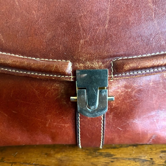 Vintage Leather Adjustable Over The Shoulder Brown Fall Preppy Purse - Picture 2 of 11